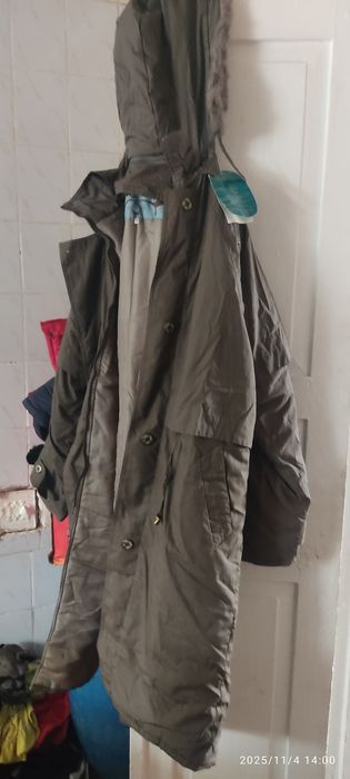 Продам новый теплый плащь