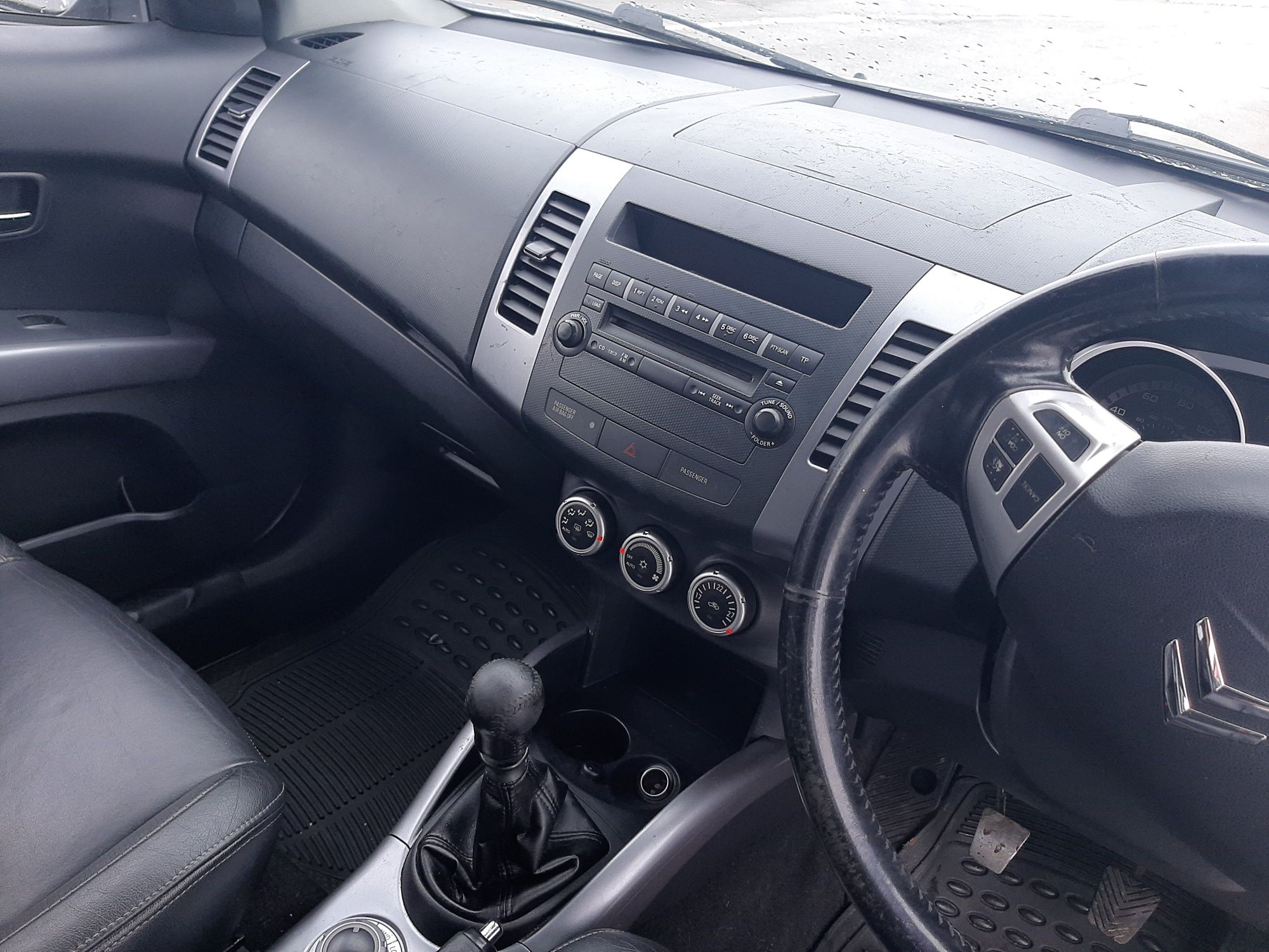 За части Citroen c-crosser 2200 кубика дизел 4 по 4 2010 година