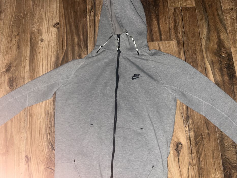 Оригинален Nike tech fleece