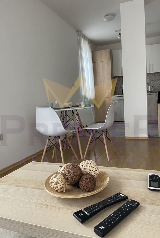 Дава се под наем Двустаен апартамент в София, Кръстова вада - 76 кв.м за 800 € - Снимка #1