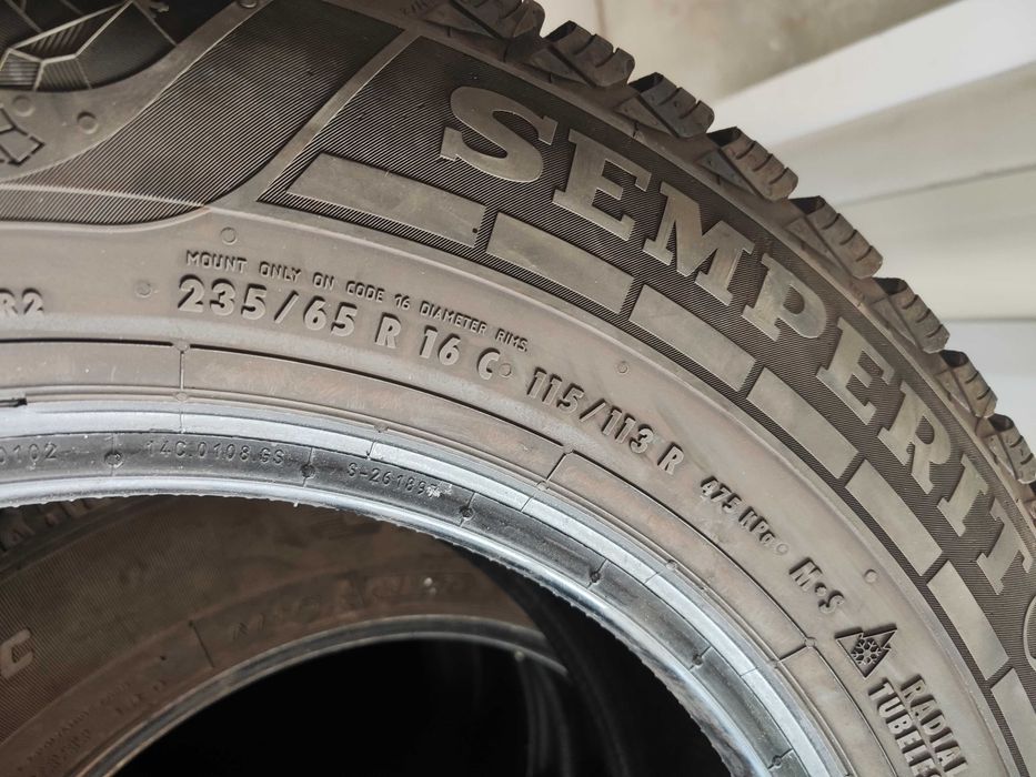 2бр.зимни гуми 235/65/16C Semperit
2бр.зимни гуми 235/65/16C Semperit