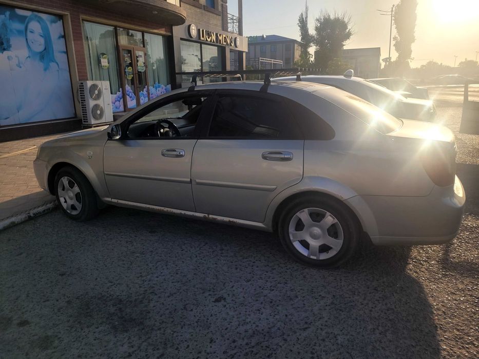 Ласетти срочно сотилади