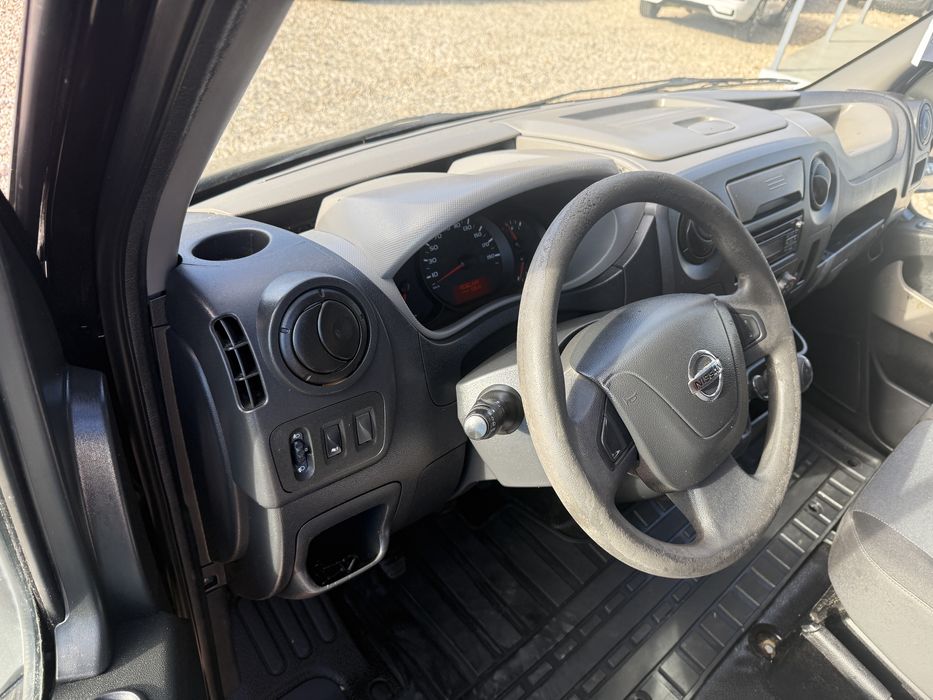 Nissan NV400 interstar opel movano renault master 2016