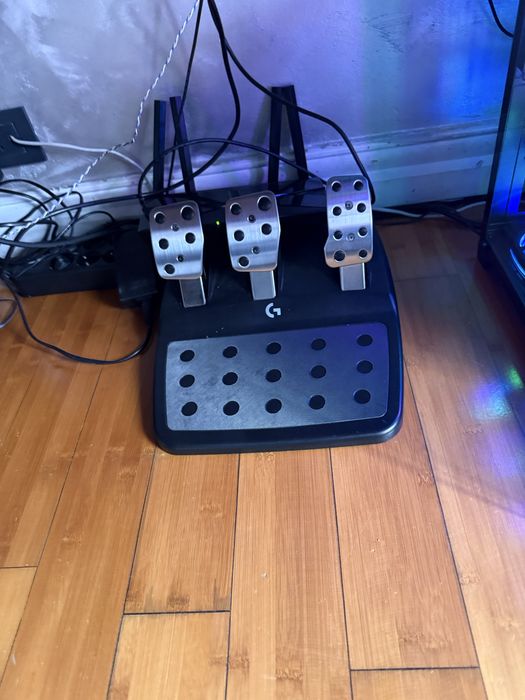 Vand volan g923 in stare perfect fara nici o problema