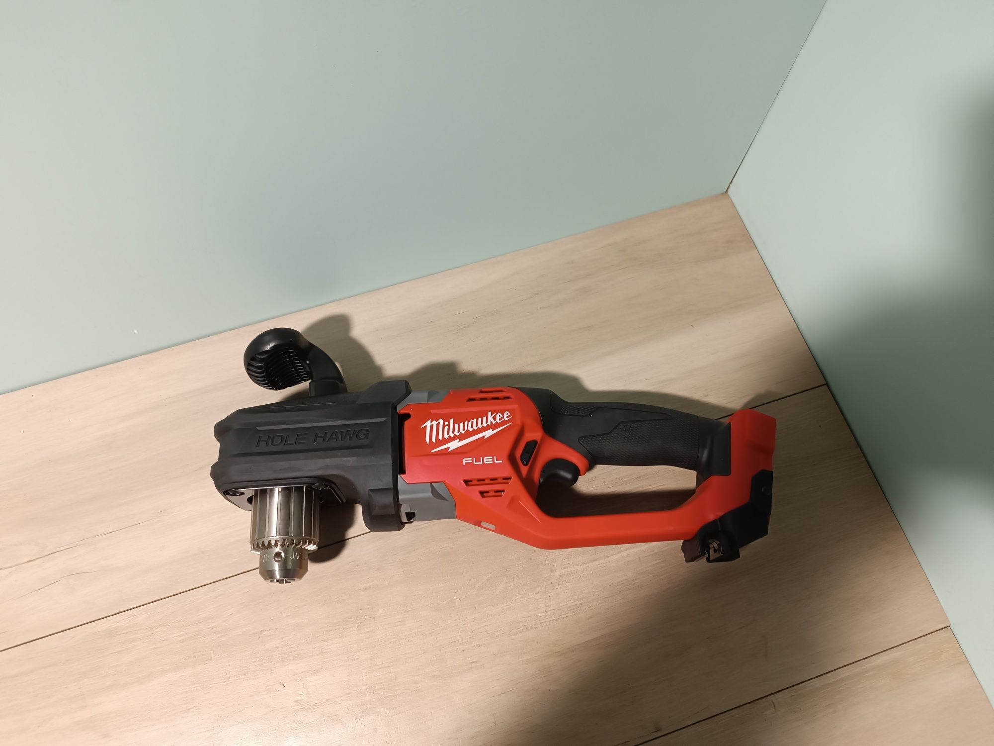 Milwaukee M18 Brushless bormasina freza foreza