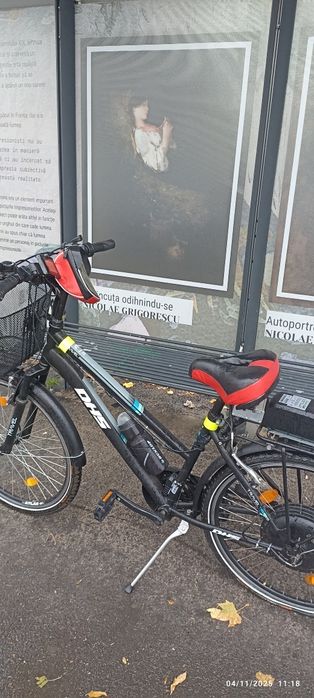 Bicicleta  electrificată  cu bateria  de schimb