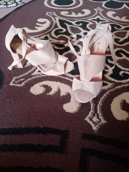 Вещи БУ и новые в хорошем состоянии