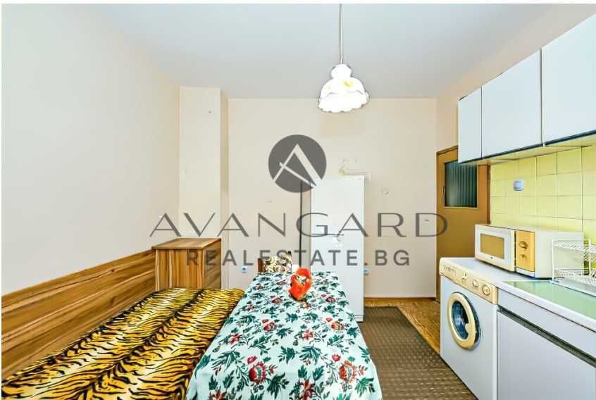 Продава се Двустаен апартамент в Пловдив, Център - 45 кв.м за 2665 €/кв.м - Снимка #3