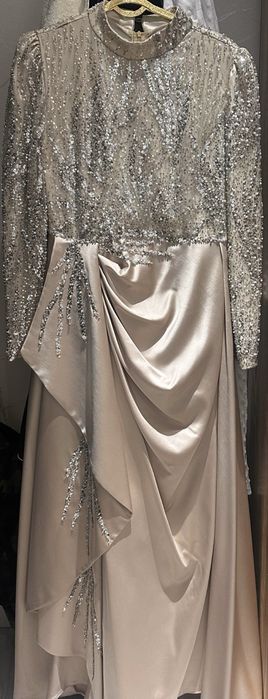 Платье вечернее