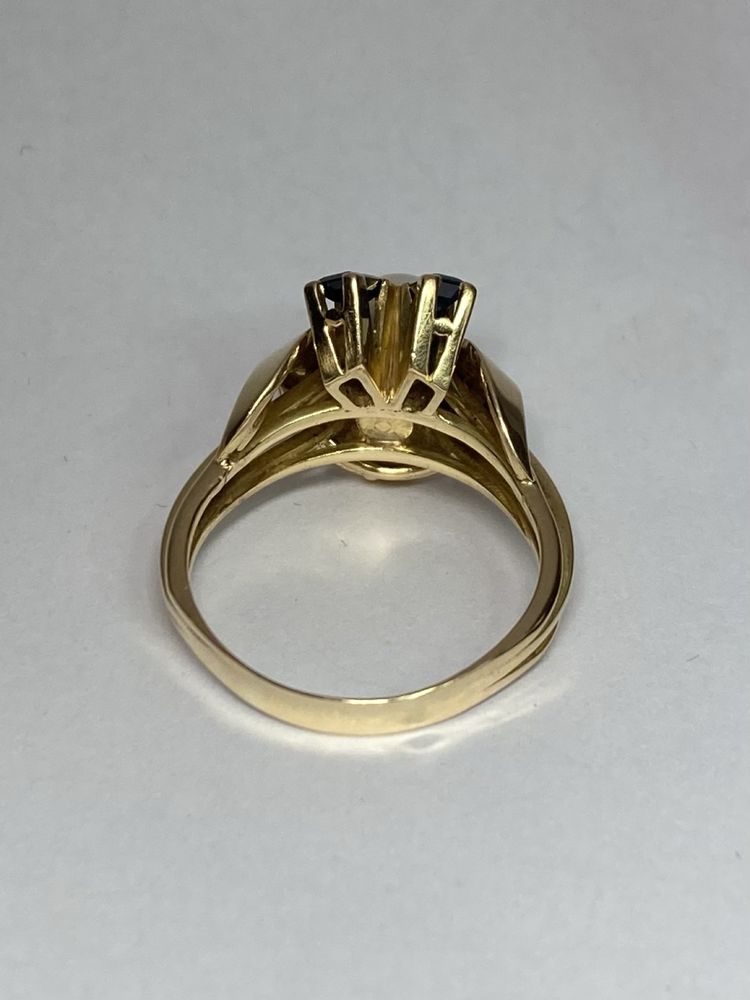 Inel aur 18kt.cu safire perla