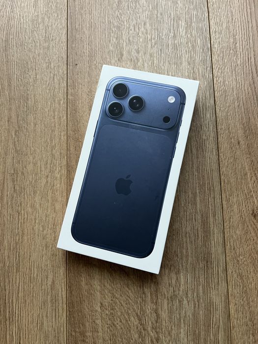 Запечатан! Iphone 17 PRO MAX 256gb / Deep Blue / Чисто НОВ!