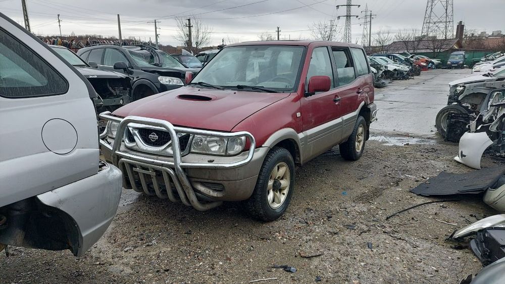 Dezmembram Nissan Terrano 2, an 2000, 2.7 D