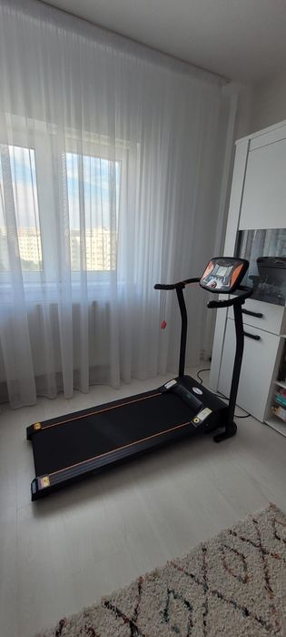 Banda de alergat electrica FitTronic T1001 Black - Orange