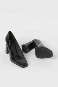 Черни лачени обувки висок ток 38 номер