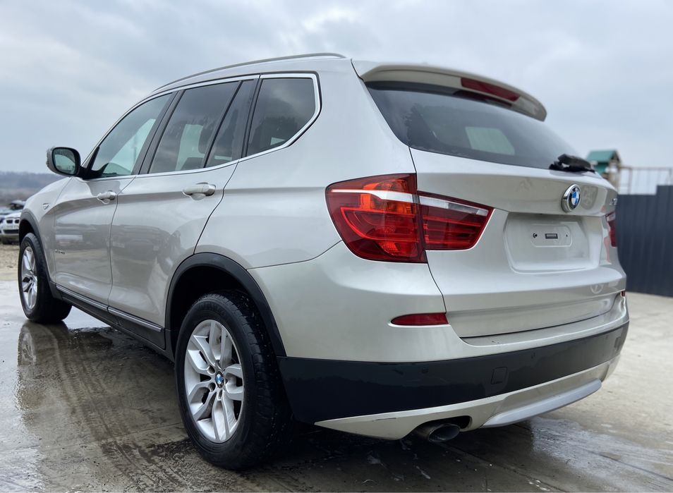 Dezmembrez BMW X3 F25 xdrive 2.0d N47 -184cp,automat,Navi,Xenon,camera