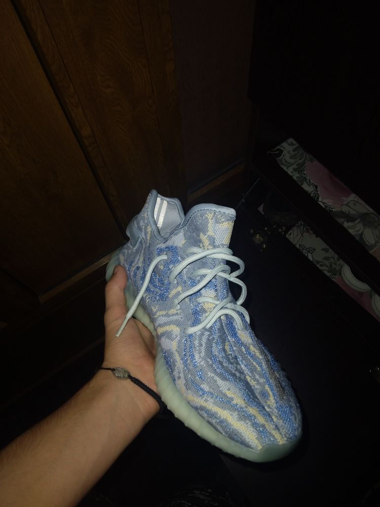 Yeezy 350 blue mx