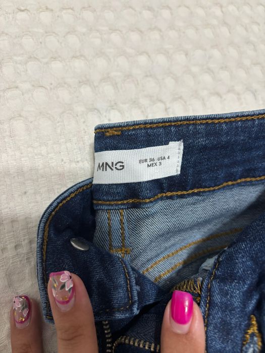 Дамски дънки от Манго