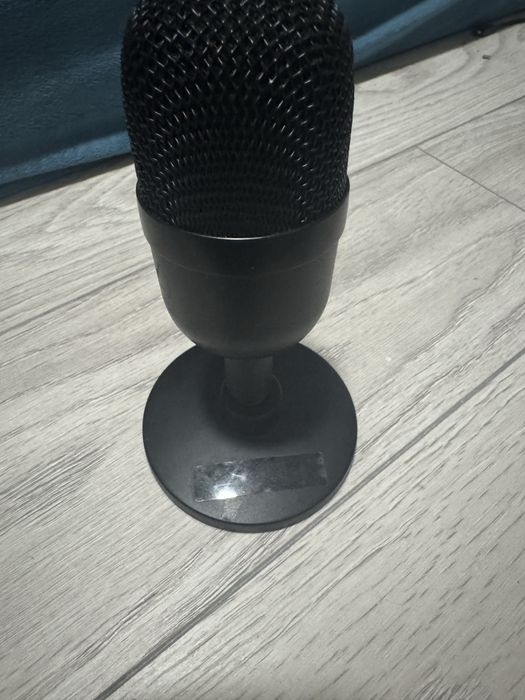 microfon razer seiren mini