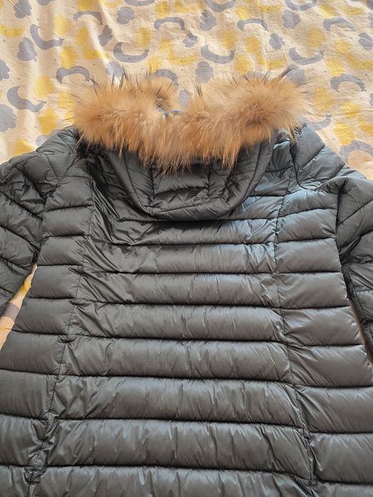 Продавам почти ново дамско яке,лека вата,размер 52,хамелеон