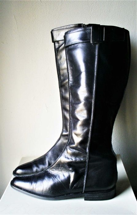 Sacou/blazer NEGRU cu dungi verticale ROŞII din stofă_made in Romania