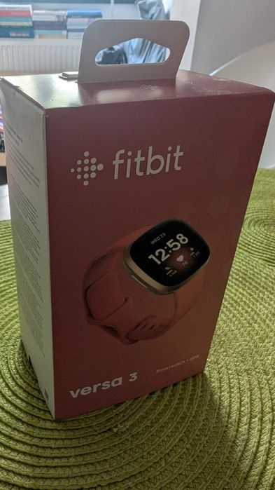 Fitbit VERSA 3 |Google|