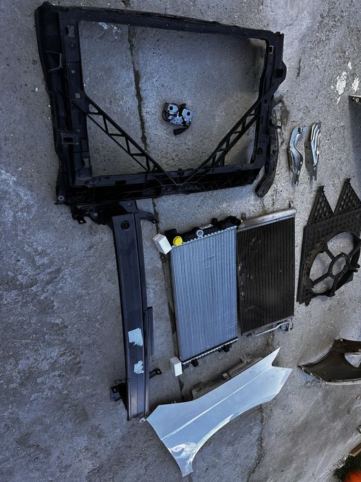 Bară fată.aripă dreapta față radiatoare tragher armstura skoda fabia 3