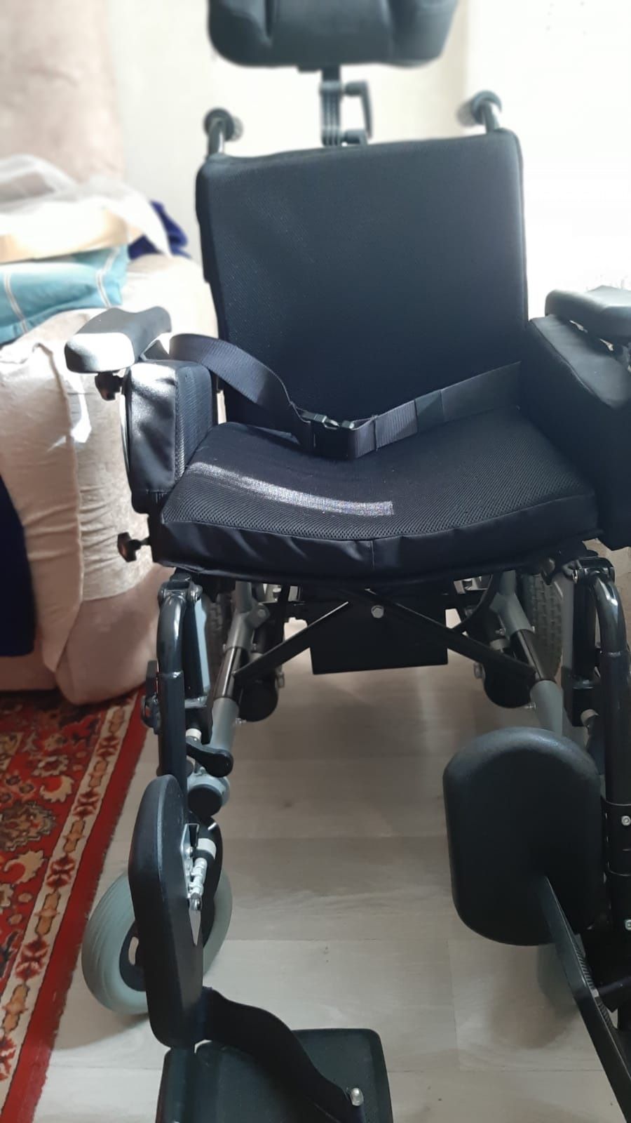Продам  инвалидная коляска