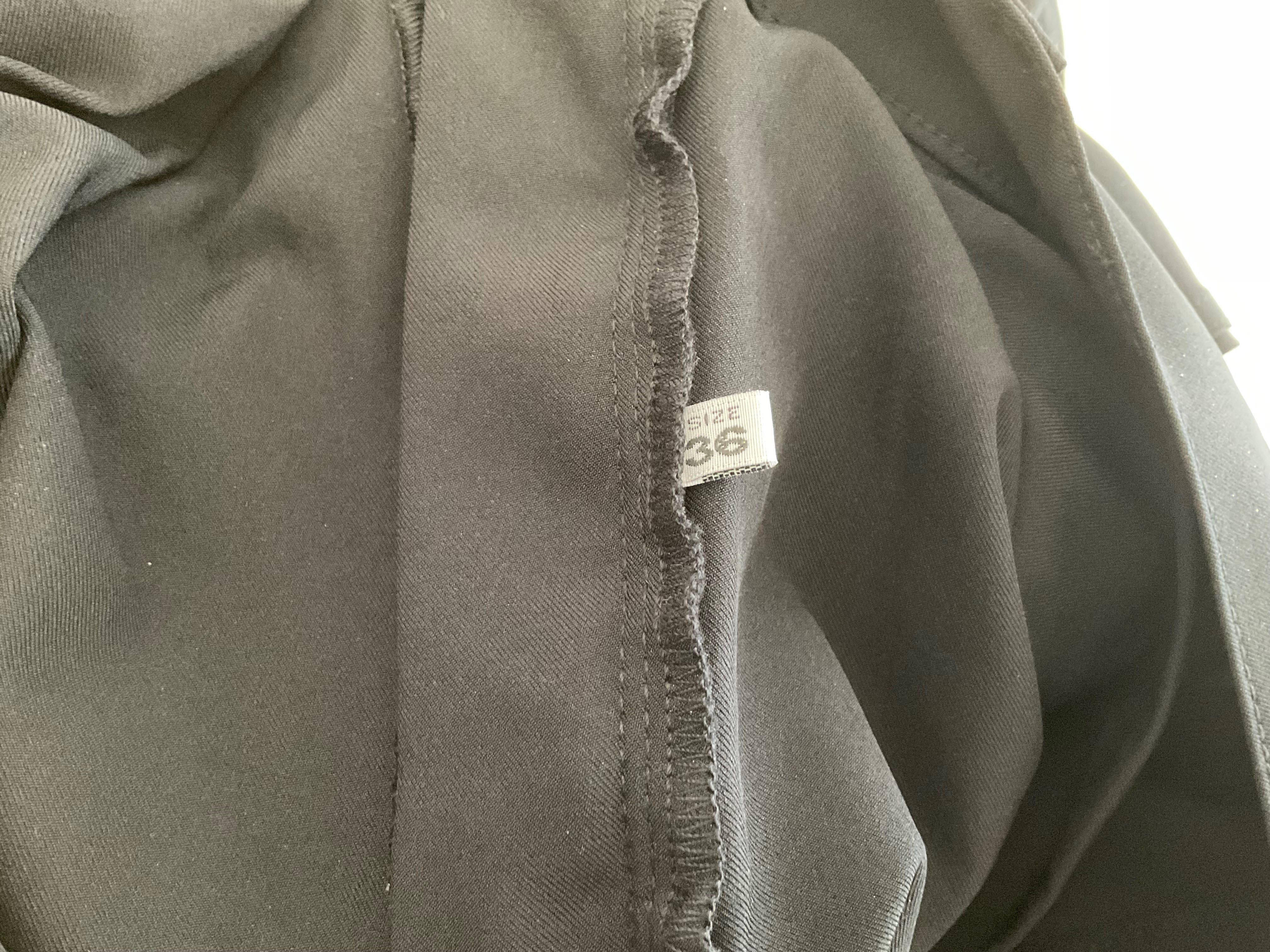 Дънки Armani, J33, Милано, Италия.