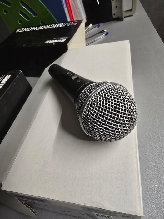 2шт микрофон,9 метров кабеля,по 45 тыс.каждый