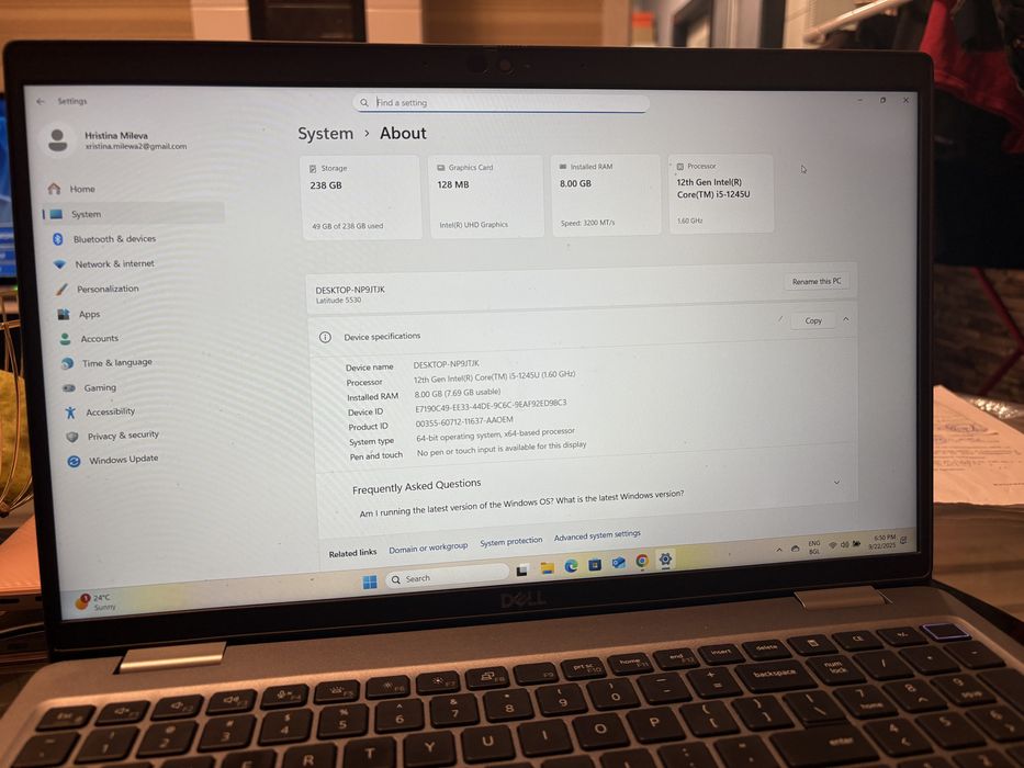 Лаптоп DELL Latitude 5530 - без забележки!