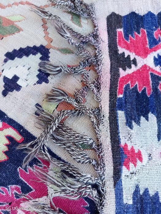 Ръчно тъкан чипровски килим