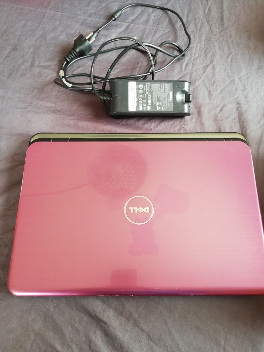 Лаптоп Dell Inspiron N5010