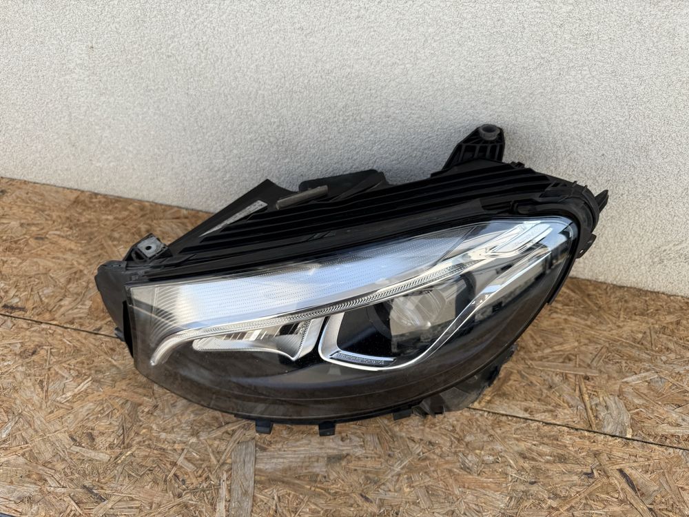 Far stanga Mercedes GLC W253 LED High Performance Original Europa