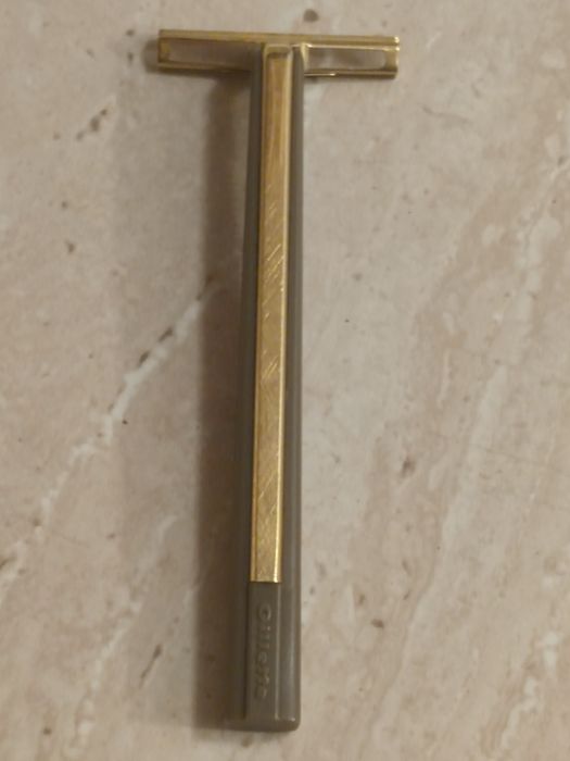 Aparat ras Gillette GII anii 1960 cutie obiect de colectie