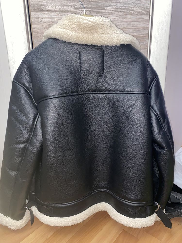 Дубленка bershka идеальное состояние