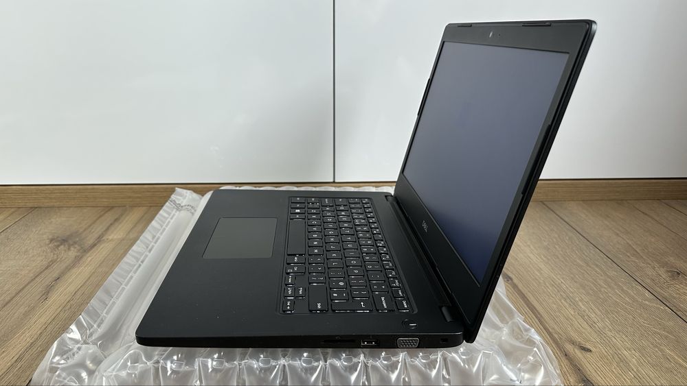 Лаптоп Dell Latitude 3480 /14” / Intel i5 / 8GB RAM / 256GB SSD