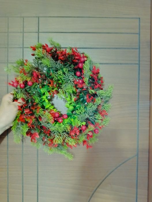 Изкуствен Коледен венец