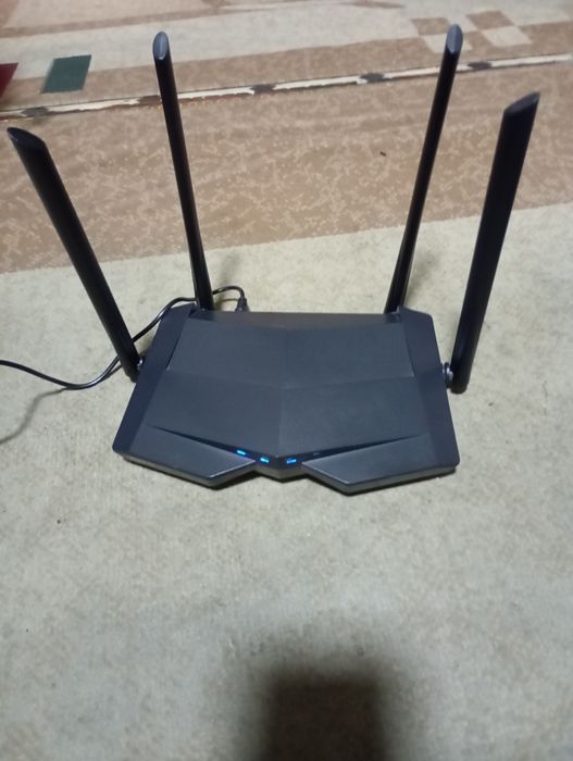 Tenda AC10 WiFi router гигабитный
