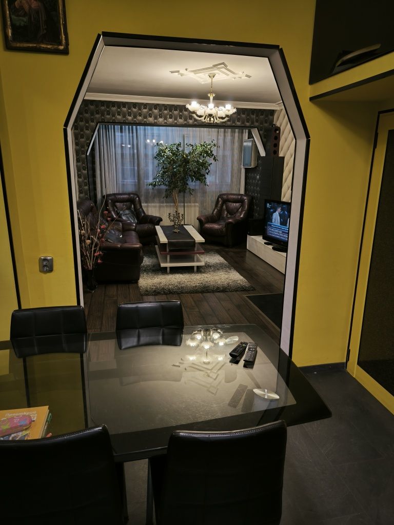 Продава се Тристаен апартамент в София, Красна поляна 2 - 82 кв.м за 3025 €/кв.м - Снимка #3