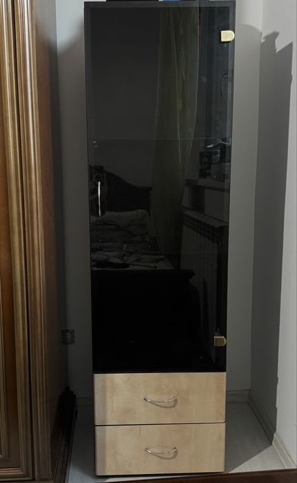 Vitrina state foarte buna