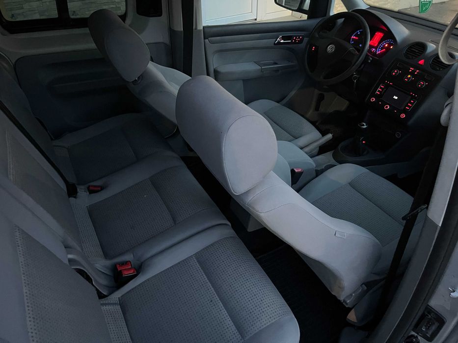 VW CADDY MAXI 2010  1.9TDI  105CP  7 Locuri  2 Usi Culisante