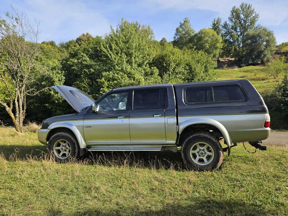 Vând Mitsubishi L200 4x4 2.5TDI