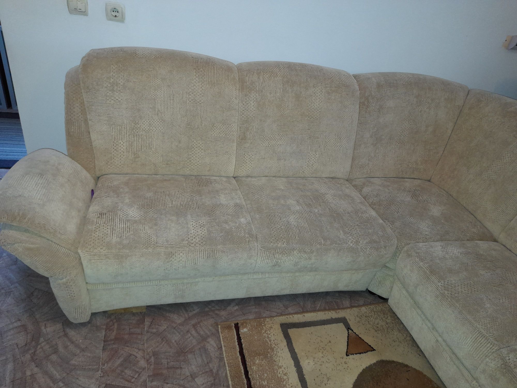 Colțar fix, neextensibil