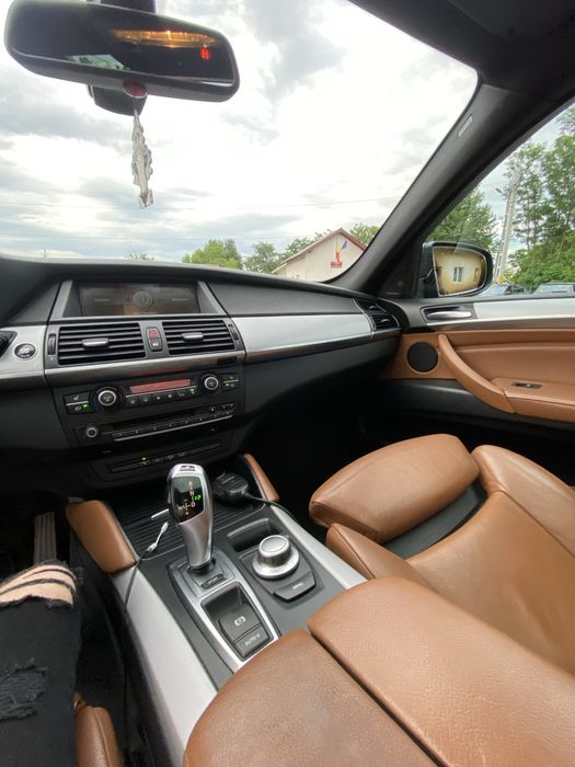 BMW X6 3.0 bi turbo 286CP