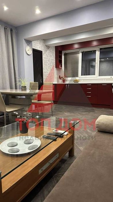 Дава се под наем Етаж от къща в Варна, Гранд Мол Варна - 100 кв.м за 663 € - Снимка #2