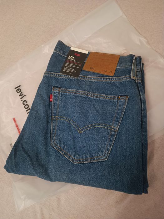 Blugi Levi's nou original