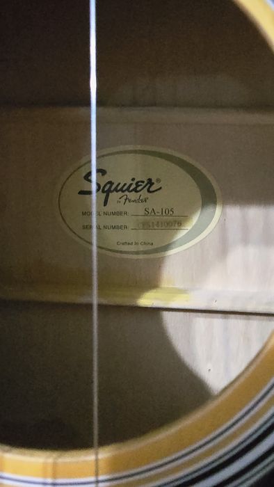 Гитара  Squier 6струнная