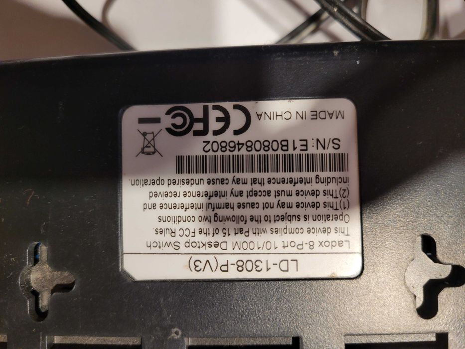 суич- swich – работещ 8 изхода