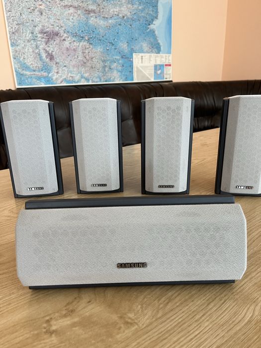 Суббуфер с пет сателита Samsung