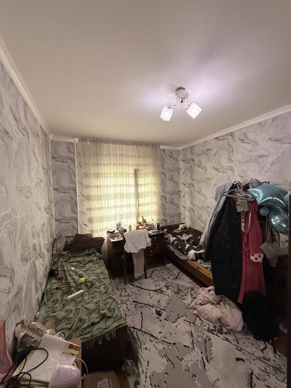 Сергелийский район 
Ориентир Базарчик
Куйлюк 5 массив
4х комнатная